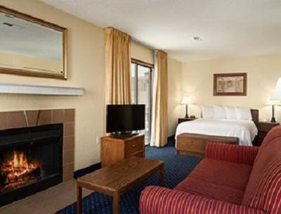 Hotel Hawthorn Suites - Fort Wayne