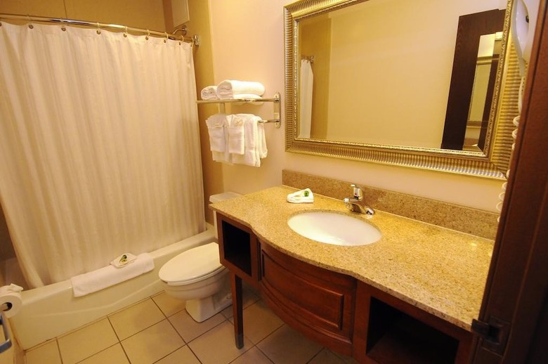 Hotel Country Inn Ontario