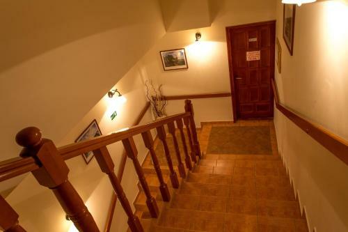 K�r�s Hotel