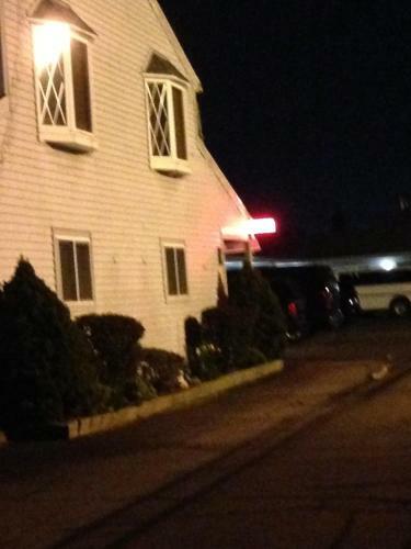 Hotel Wilbraham Inn