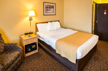 Hotel Econo Lodge Near Miller Hill Mall