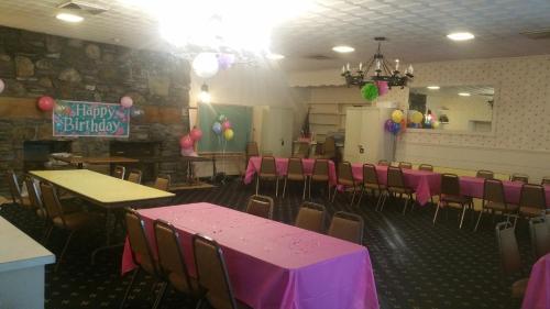 Hotel Kings Inn Putnam