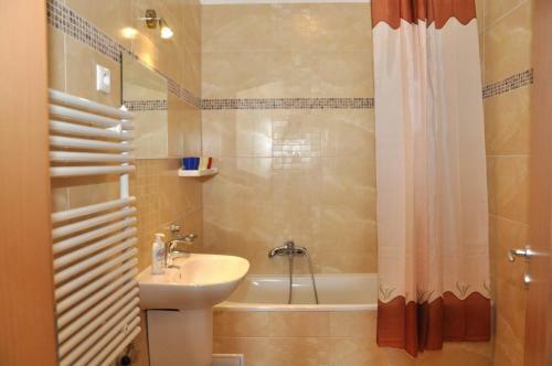 Tisza Palota Apartmanok