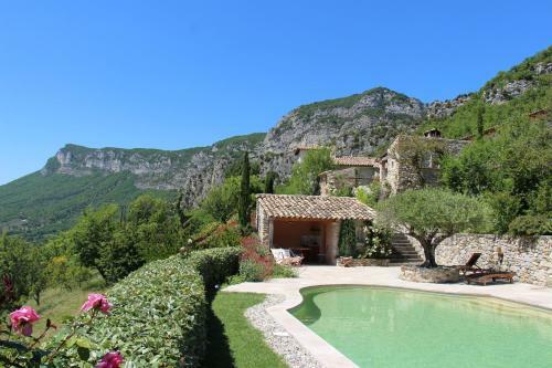 Hostal Domaine Du Roc