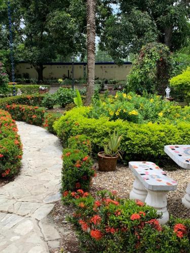 Albergue Sana El Jardin Secreto