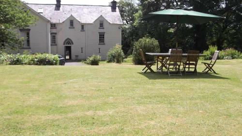 Bed And Breakfast Allt Y Rheini