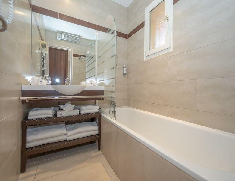 Hotel H�tel Font Mourier
