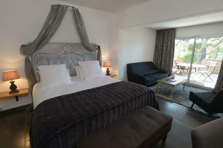 Hotel H�tel Font Mourier