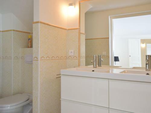 Fantastic Apartment In Montbrun-les-bains With Balcony