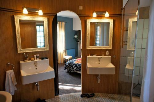 Hostal Domaine Du Tisserand