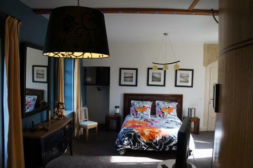 Hostal Domaine Du Tisserand