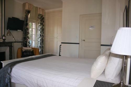 Hostal Ch�teau Camping De La Grange Fort