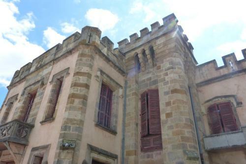Hostal Ch�teau Camping De La Grange Fort