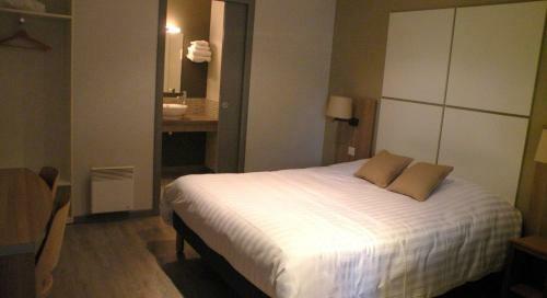 Hotel H�tel Restaurant Du Parc De La Colombi�re