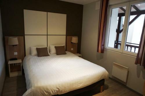 Hotel H�tel Restaurant Du Parc De La Colombi�re