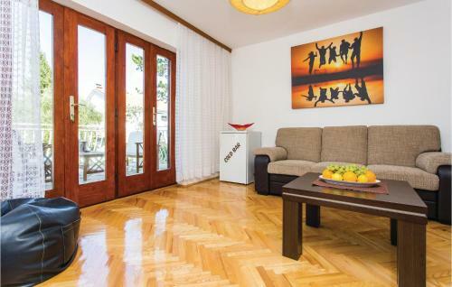 Holiday Home Ive Milcetica Matina Cr