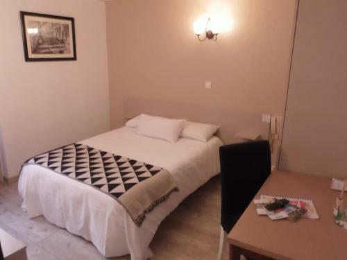Azur Hotel