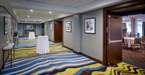 Waterfront Hotel
