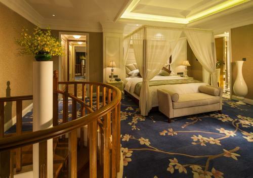 Royal Oriental Garden Hotel
