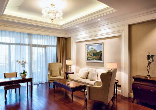 Royal Oriental Garden Hotel