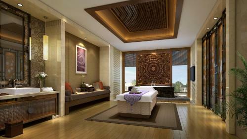 Royal Oriental Garden Hotel