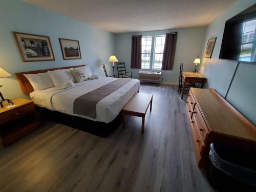 Hotel Amish Inn