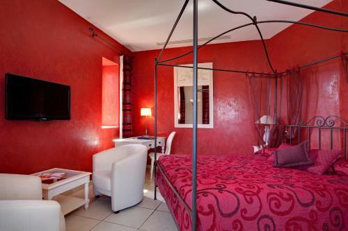 Hotel Hostellerie Du Ch�teau Des Fines Roches