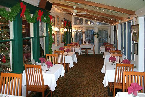 Posada Inn At Starlight Lake & Restaurant