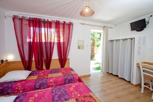Hotel H�tel La Croix De Malte