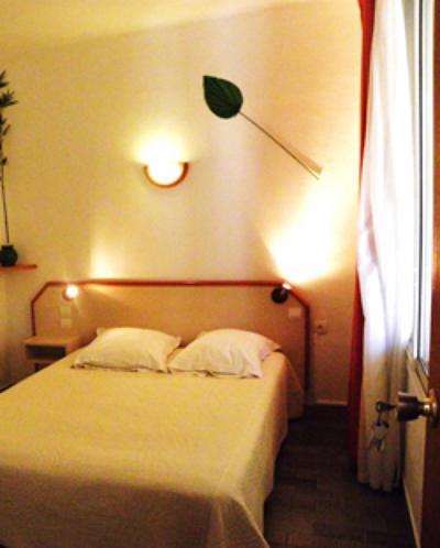 Hotel H�tel La Croix De Malte
