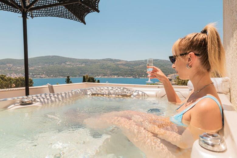 Hotel Ino