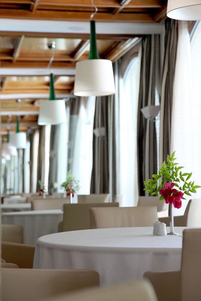 Hotel Rodos Park