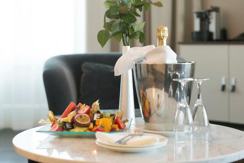 Elite Hotel Marina Plaza
