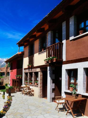 Agroturismo Casa Rural La Riba