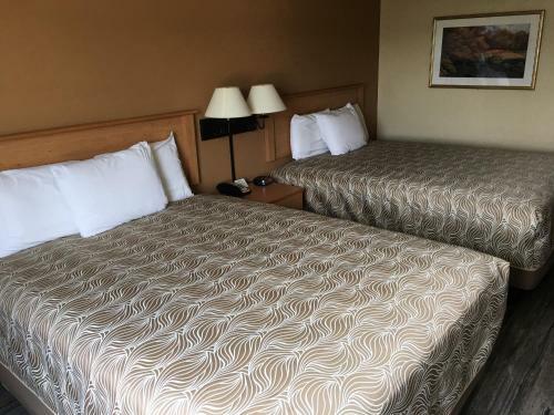 Hotel Hometown Inn