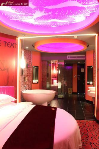 Grand Nest Hotel