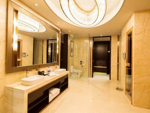 Hotel Yinchuan International Convention Centre