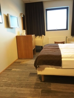 Hotel Cabin