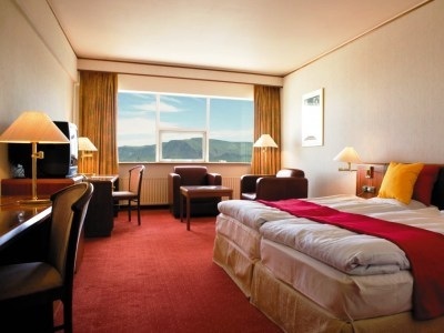 Hotel Park Inn Island