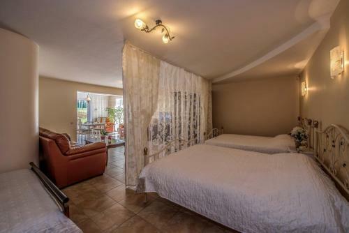 Hostal Baltas Namas