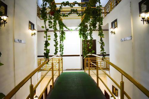 Green Hotel