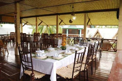Hotel Lally And Abet Beach Cottages