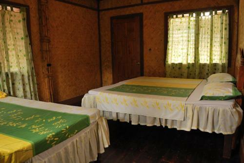Hotel Lally And Abet Beach Cottages