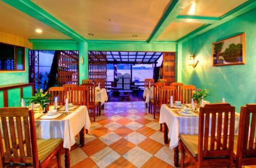 Hotel Lally And Abet Beach Cottages