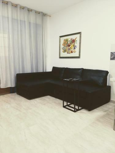 Laguna Apartments