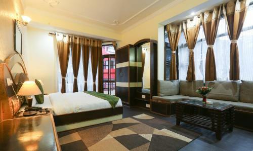 Hotel Moon Walk Residency