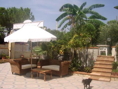 Hostal B&B Valoroso Village