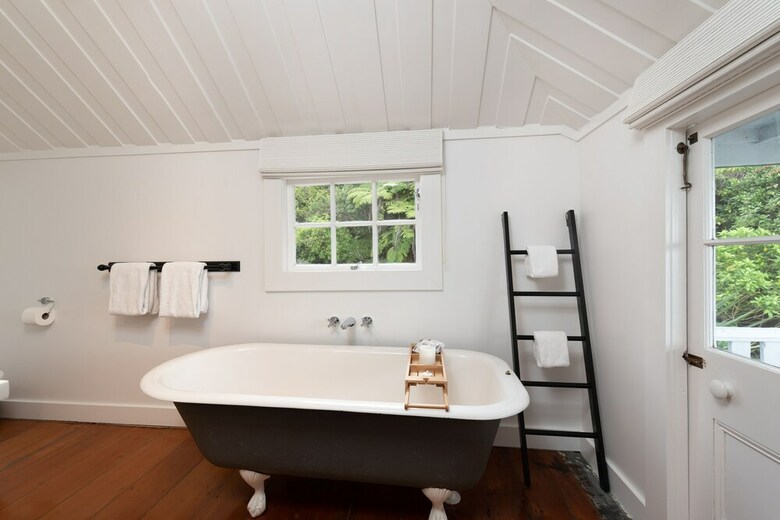 The Old Oak Boutique Hotel