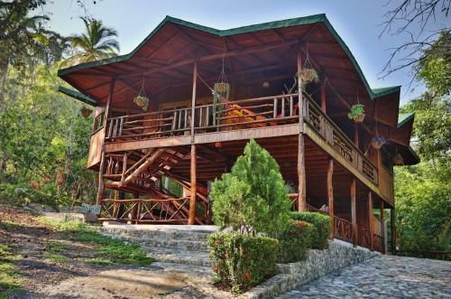 Hostal La Jorar�