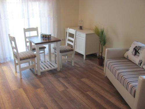 Hostal Guest House Villa Elma